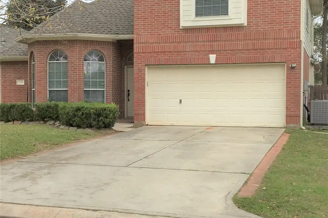 2214 Valley View Crossing - View 3