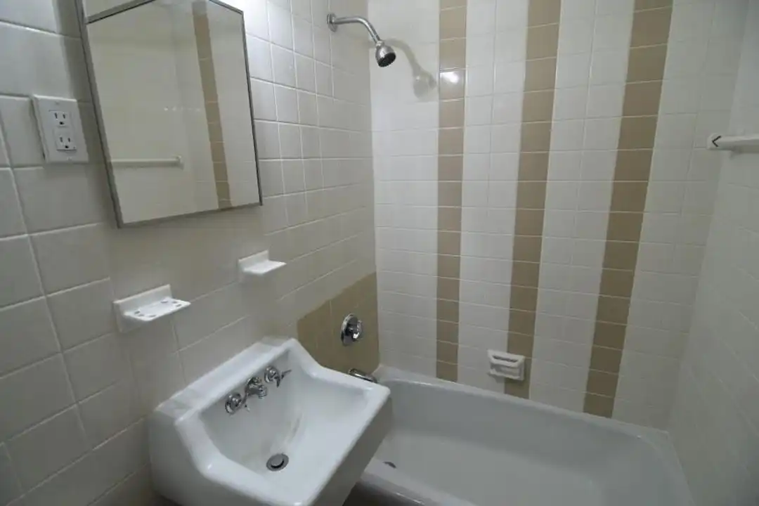 180 N Beacon St - View 4