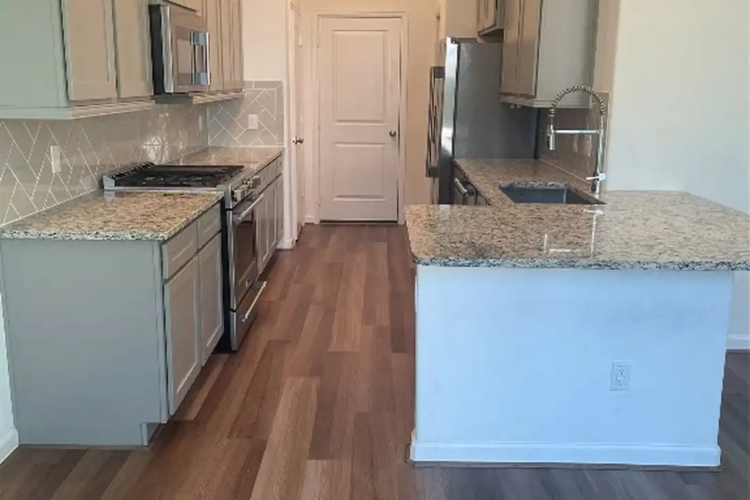 621 Aspen Falls Ct - More
