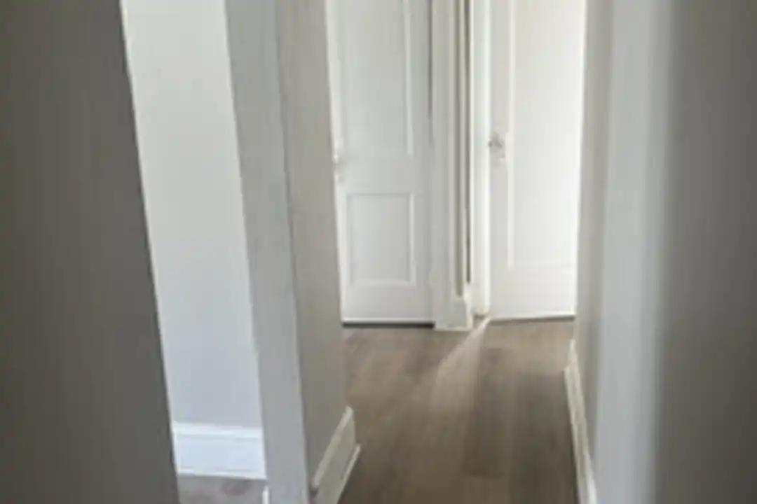15 Tuthill Ave unit 2 – photo 1 of 7
