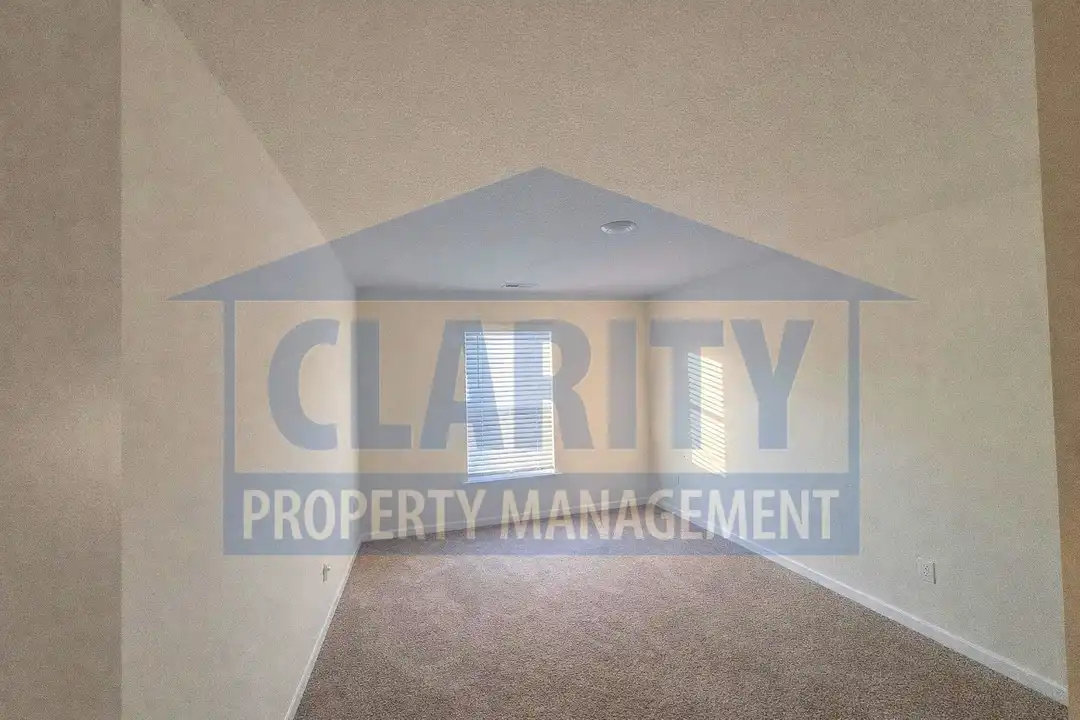 3308 Harmony Ct NE - View 4