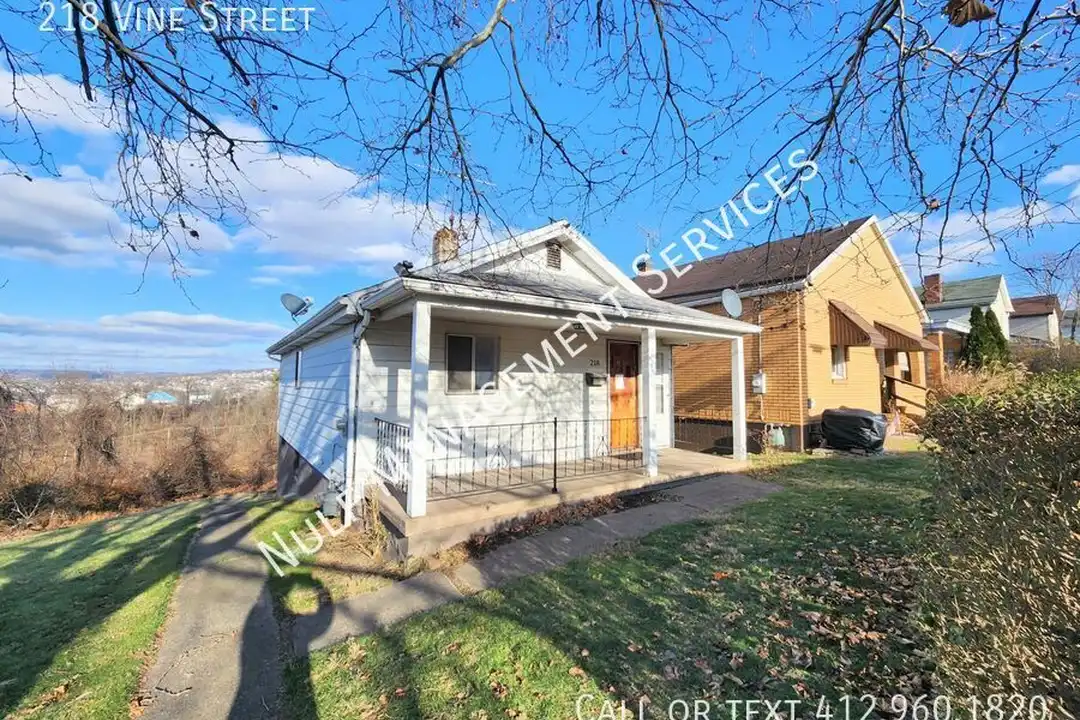 218 Vine St