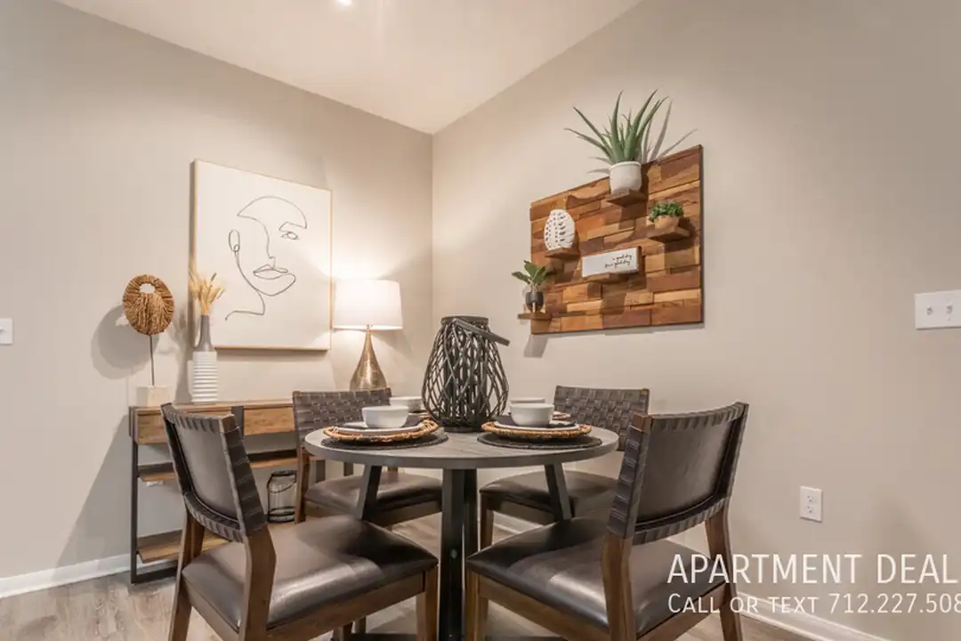 Apartment in Spring - View 4