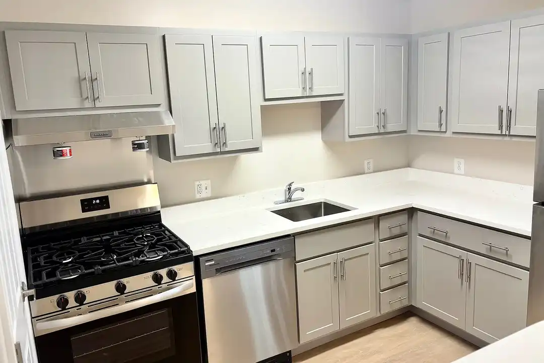 Lafayette Apartments – photo 1