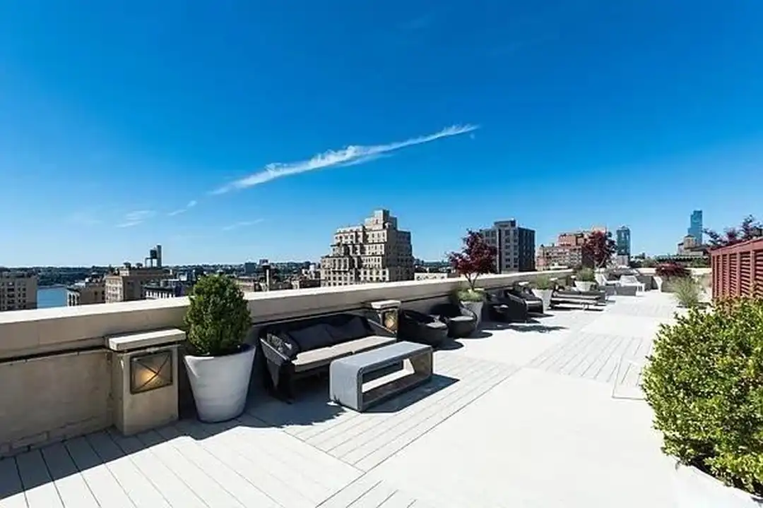 212 W 91st St unit 1216 – další