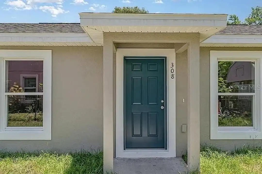 308 Ave P NW – photo 1