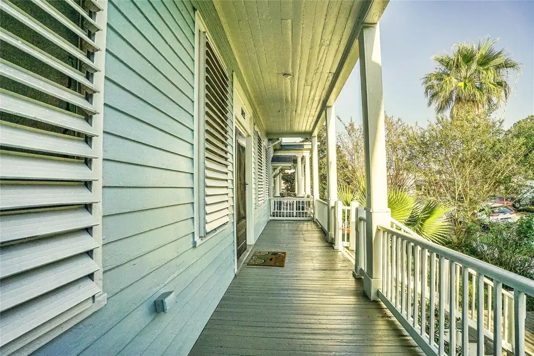 Apartment in Galveston - View 2