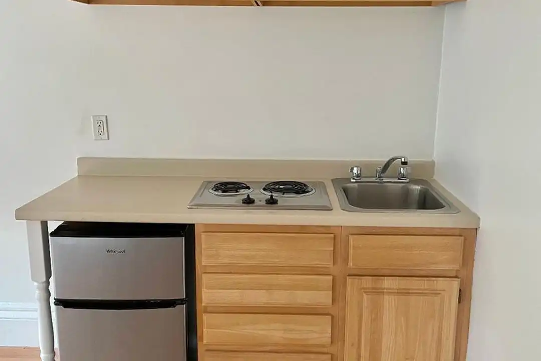 862 Beacon St - View 2