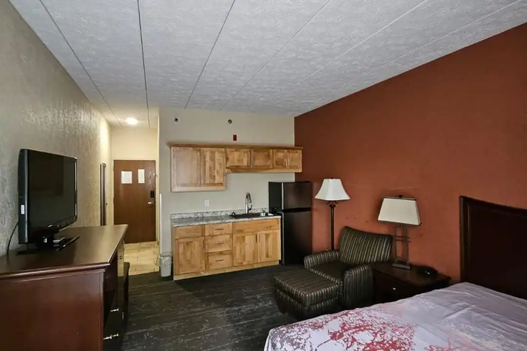 44128 Fairground Rd unit 232 – photo 1 of 6