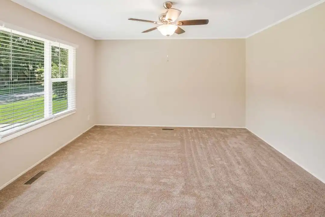 3616 Slagle Dr - View 2