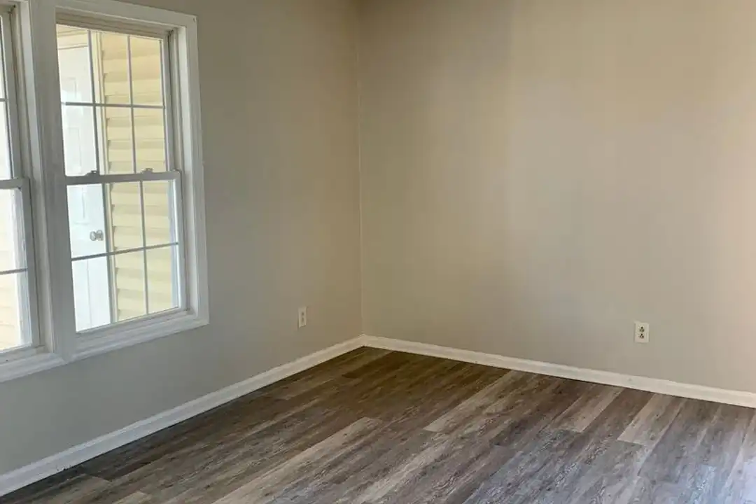 1202 Bay St - View 3