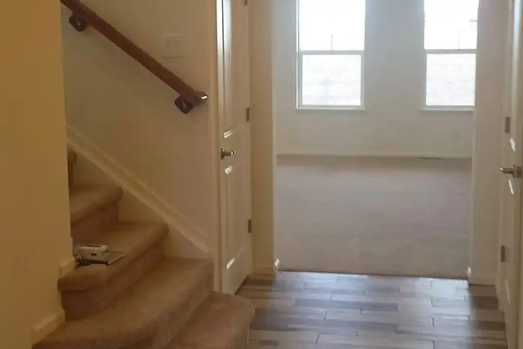 16726 Compass Way - View 3
