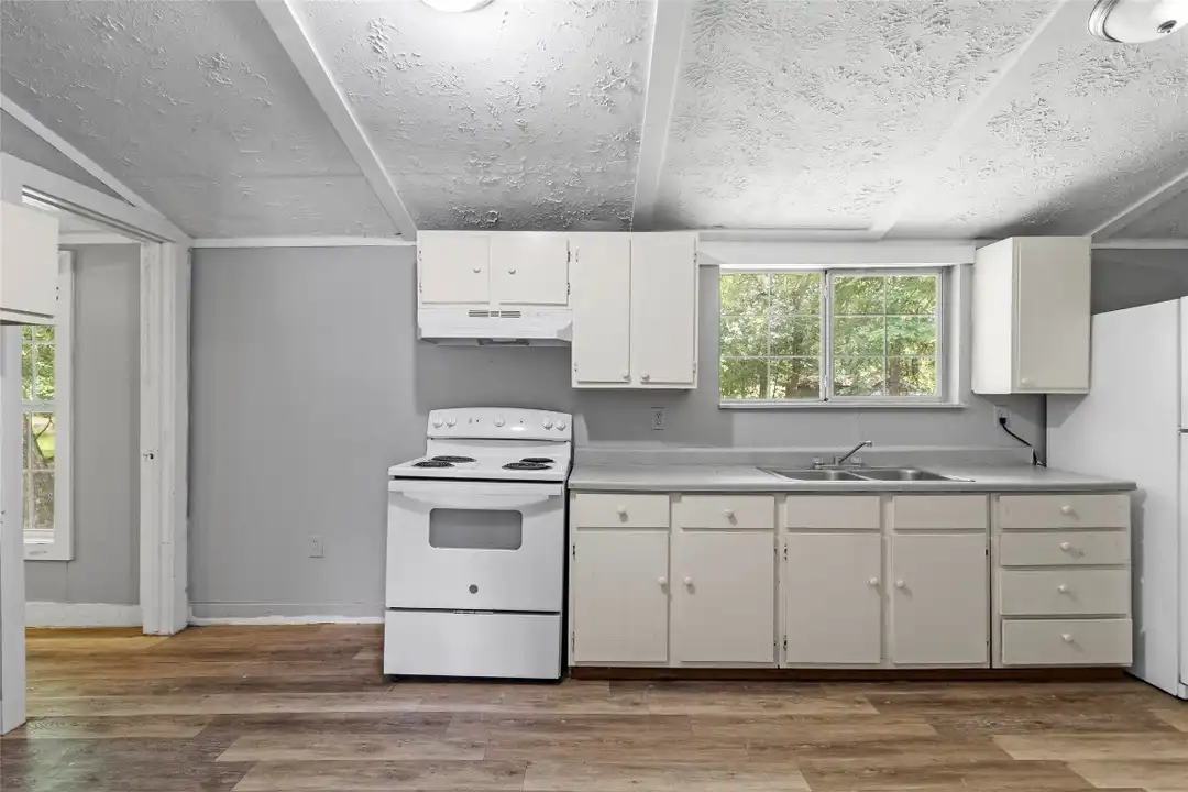 8 Jackson Rd - View 5