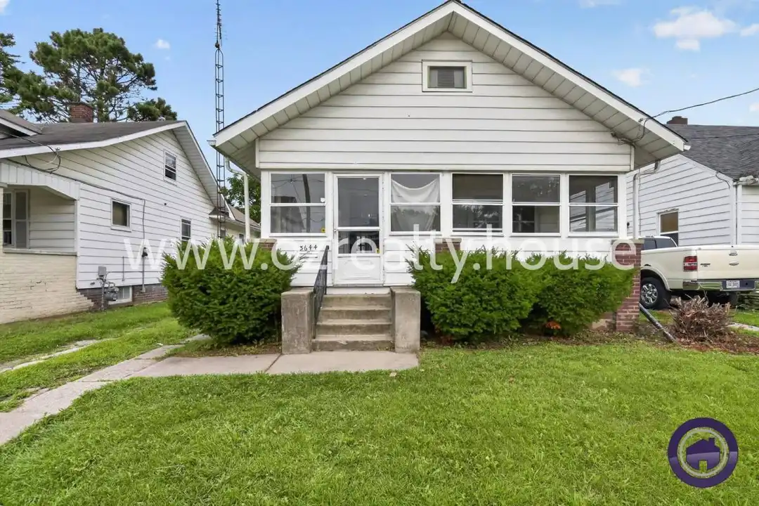 3644 Leybourn Ave – photo 1