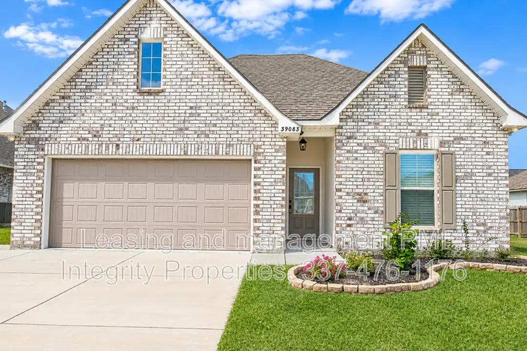 39083 Harrier St – photo 1