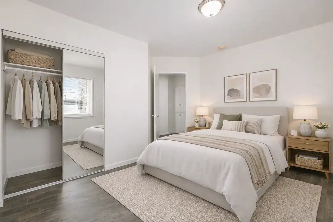 Apartment in Los Angeles, Hollywood - View 3