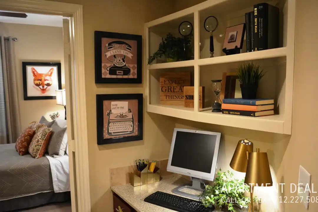 Apartment in Houston, Harris - More