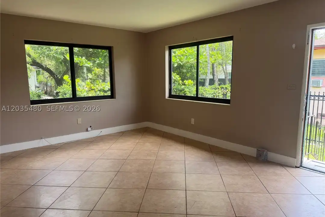 98 NE 71st St #3 - View 4