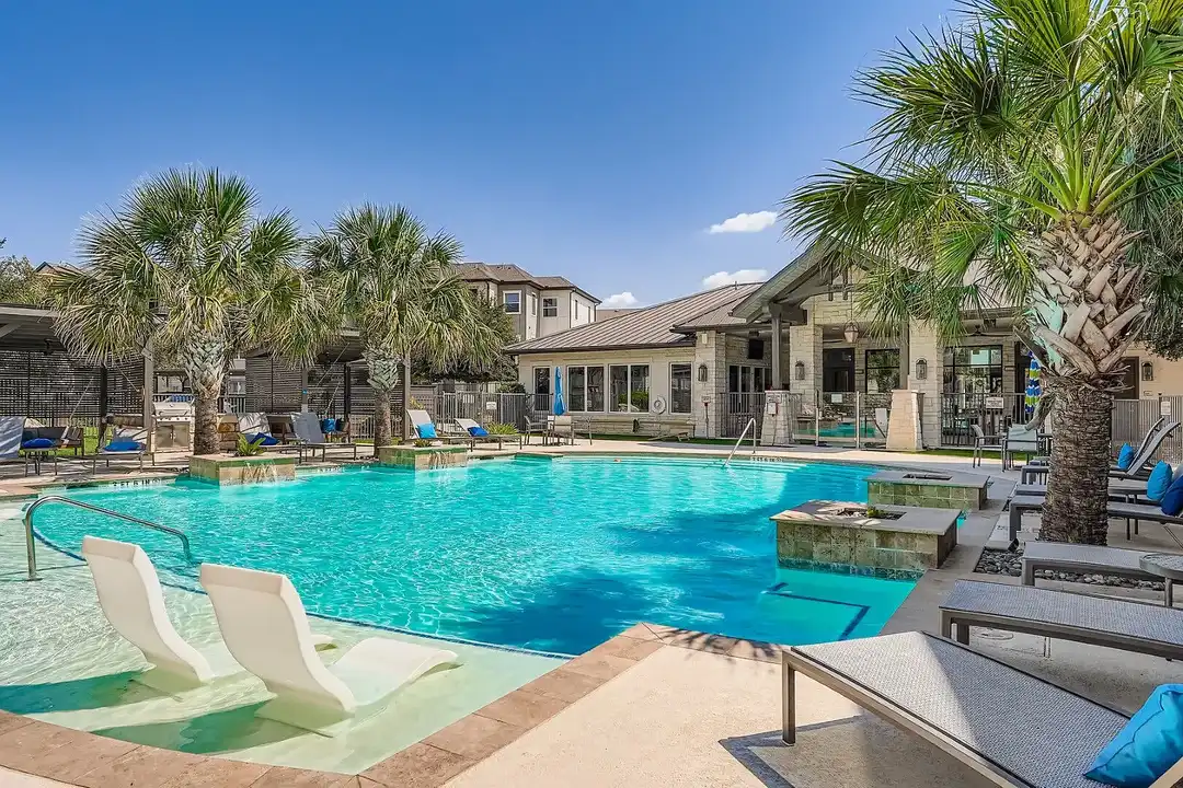 Ventana Plum Creek - View 4