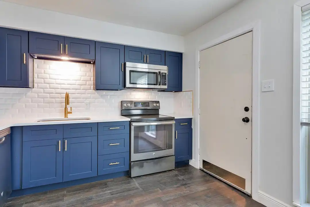 Apartment in San Antonio - View 3