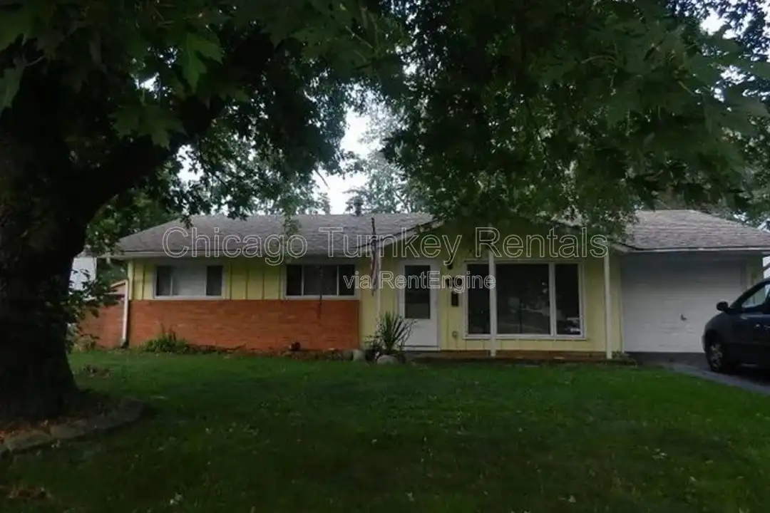 105 S Sycamore Ln – photo 1 of 10