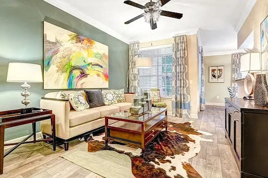 10X Woodway Square - View 4