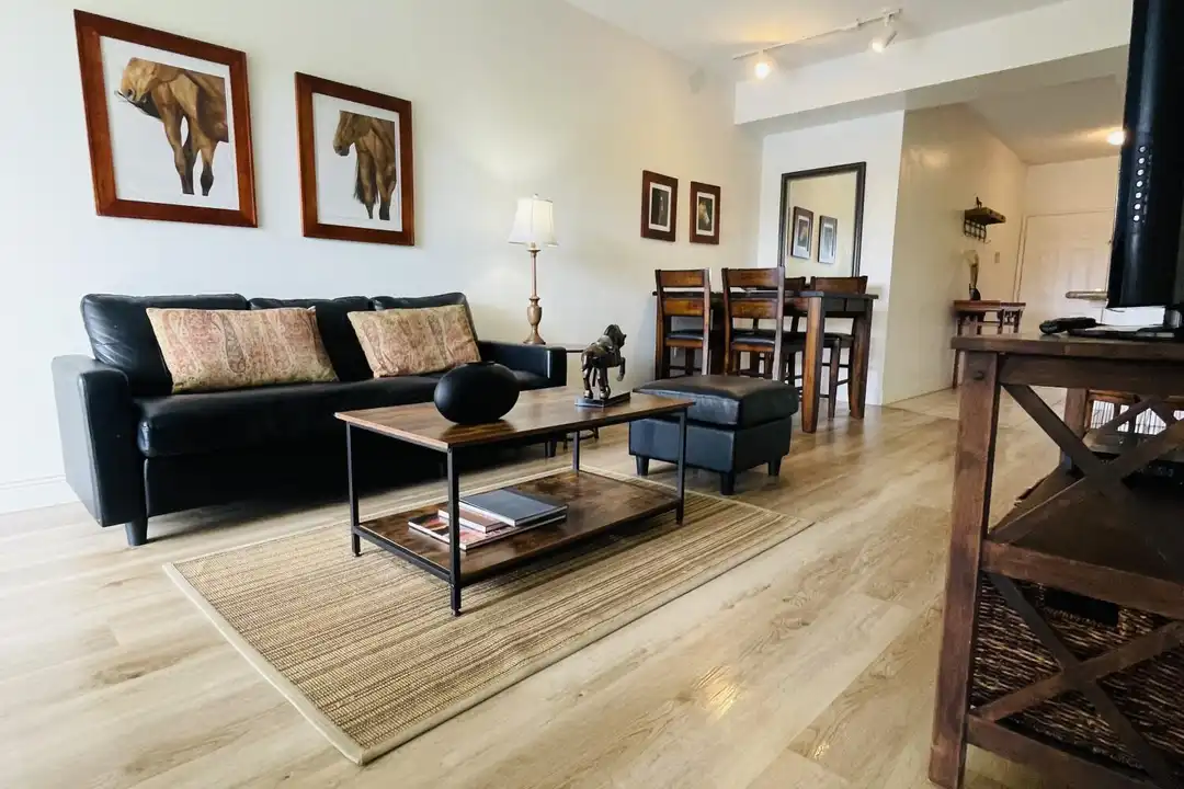 2040 Greenview Shores Blvd unit 221 - More