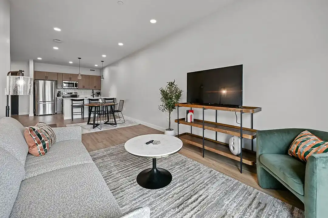 Urbane115 Apartments – photo 1