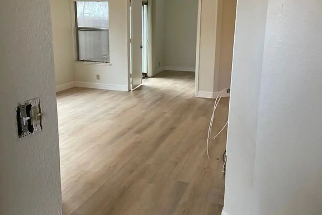 House in Sacramento - View 4
