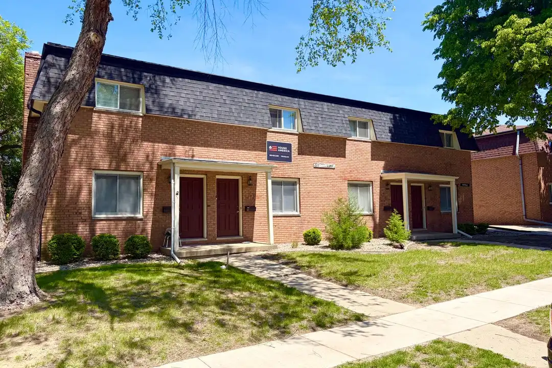 1620 Bryan St unit D – photo 1