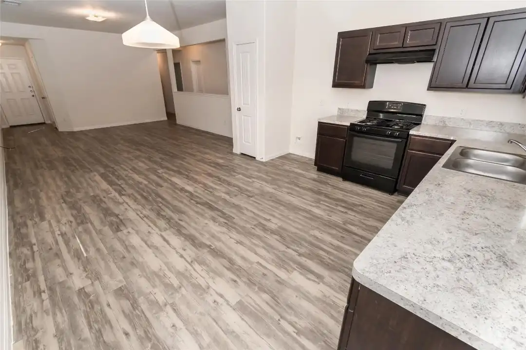 19031 Brescia Ln - View 4