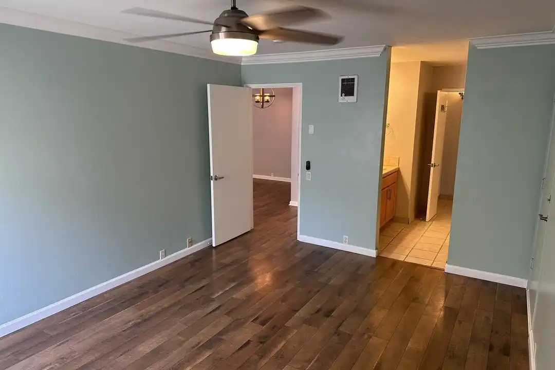 4600 Lamont St unit 4-234 - View 5