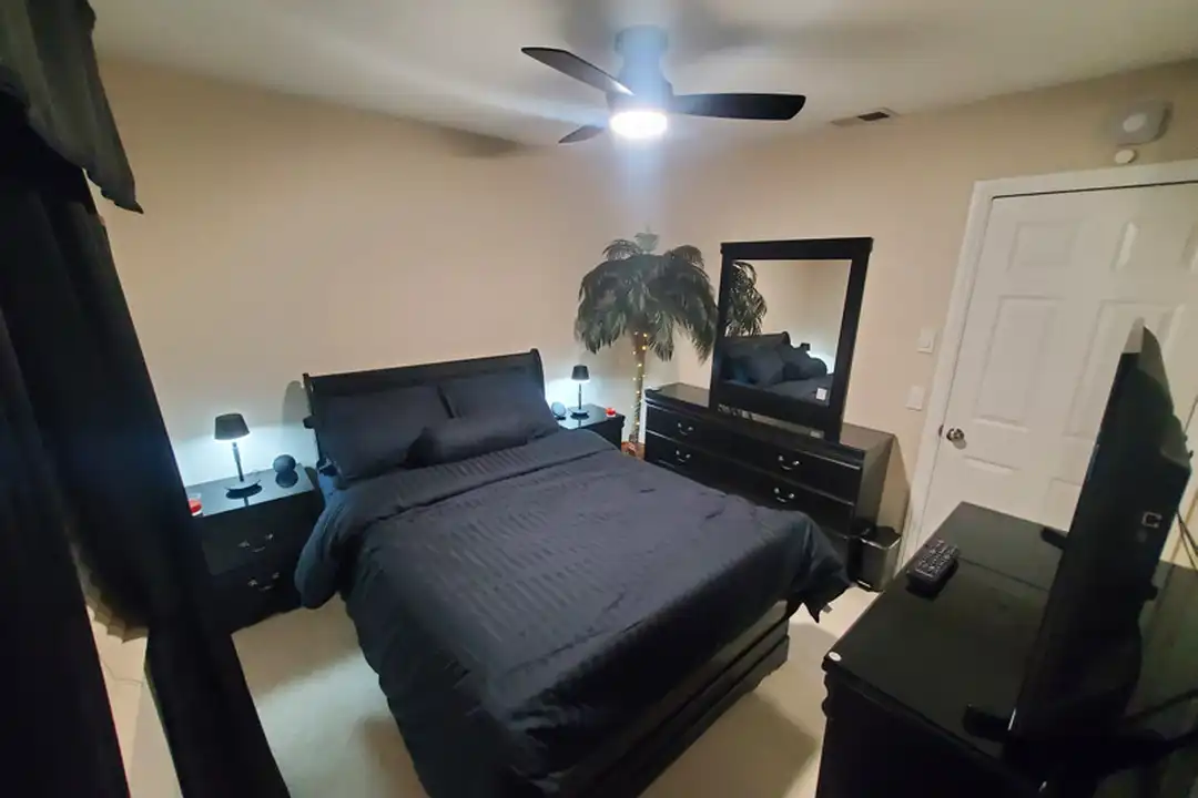22956 Scribner Dr – photo 1 of 11