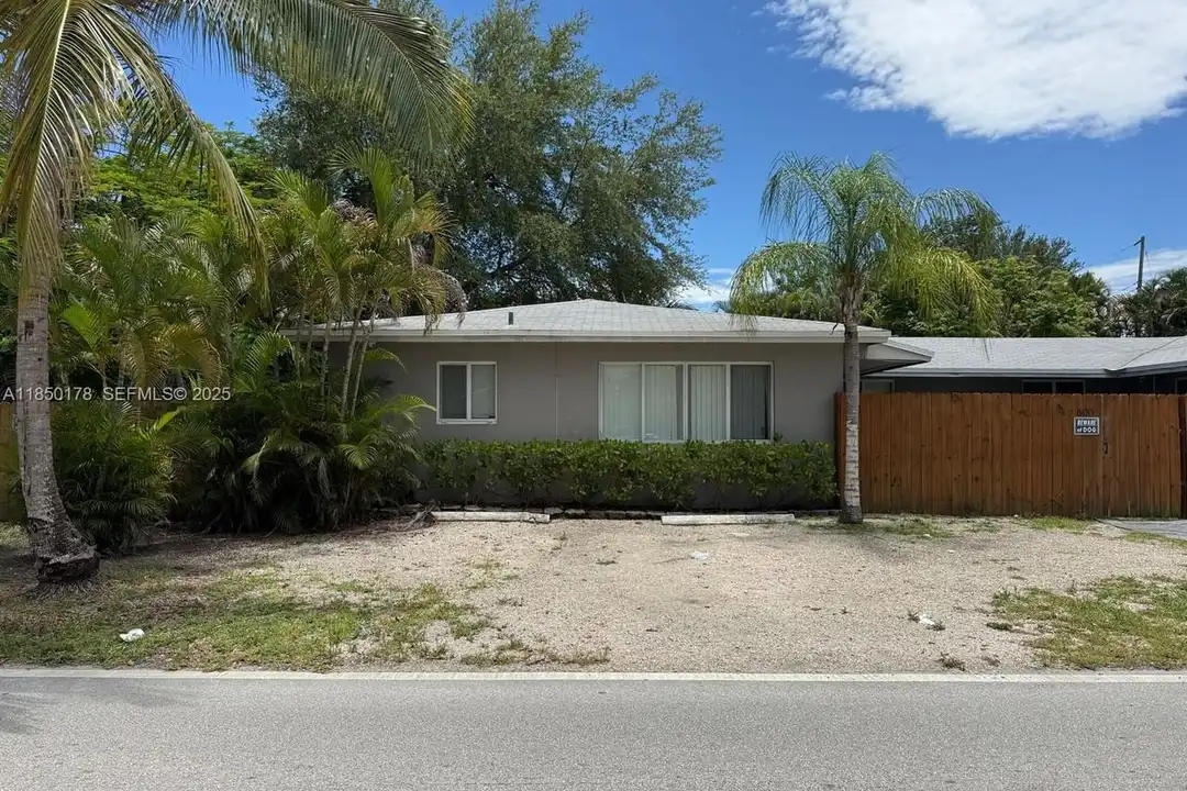 600 NW 18th Ave unit #E - More