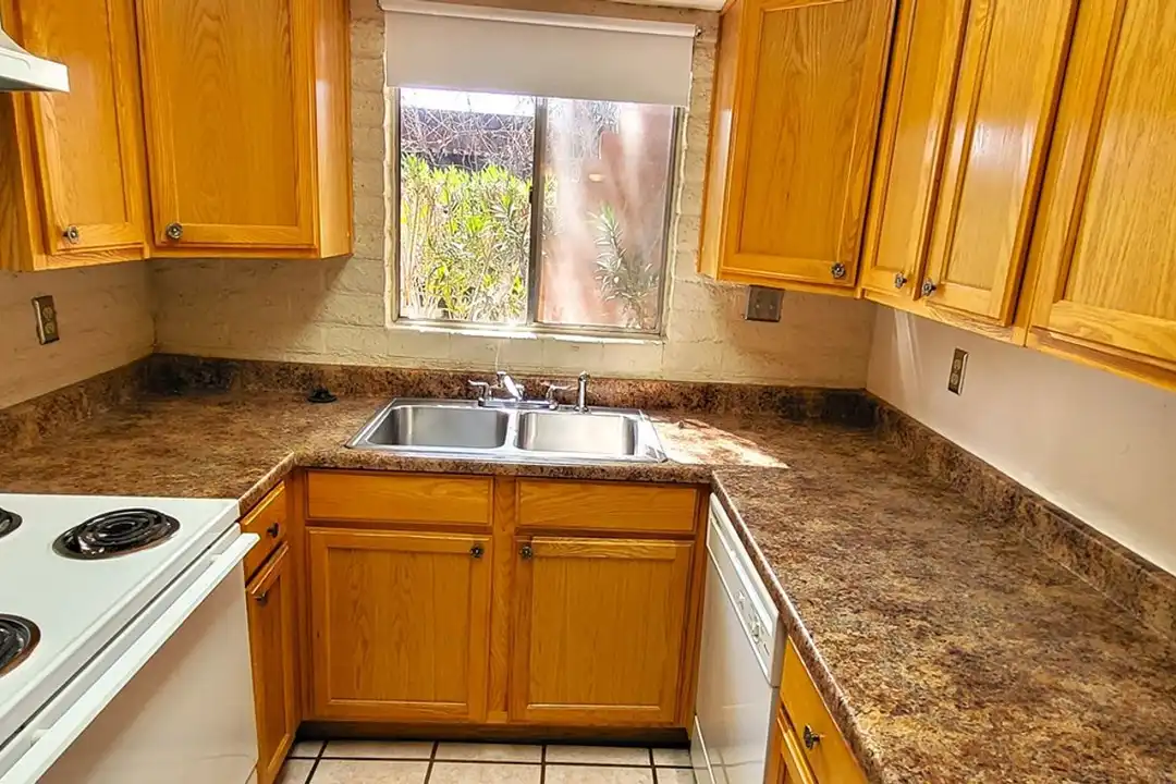 3056 N 32nd St unit # 363 - More