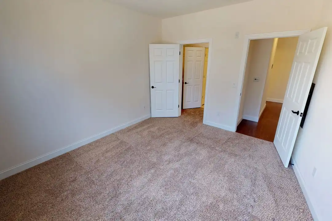 211 E Capitol Dr unit 180-205 - View 4