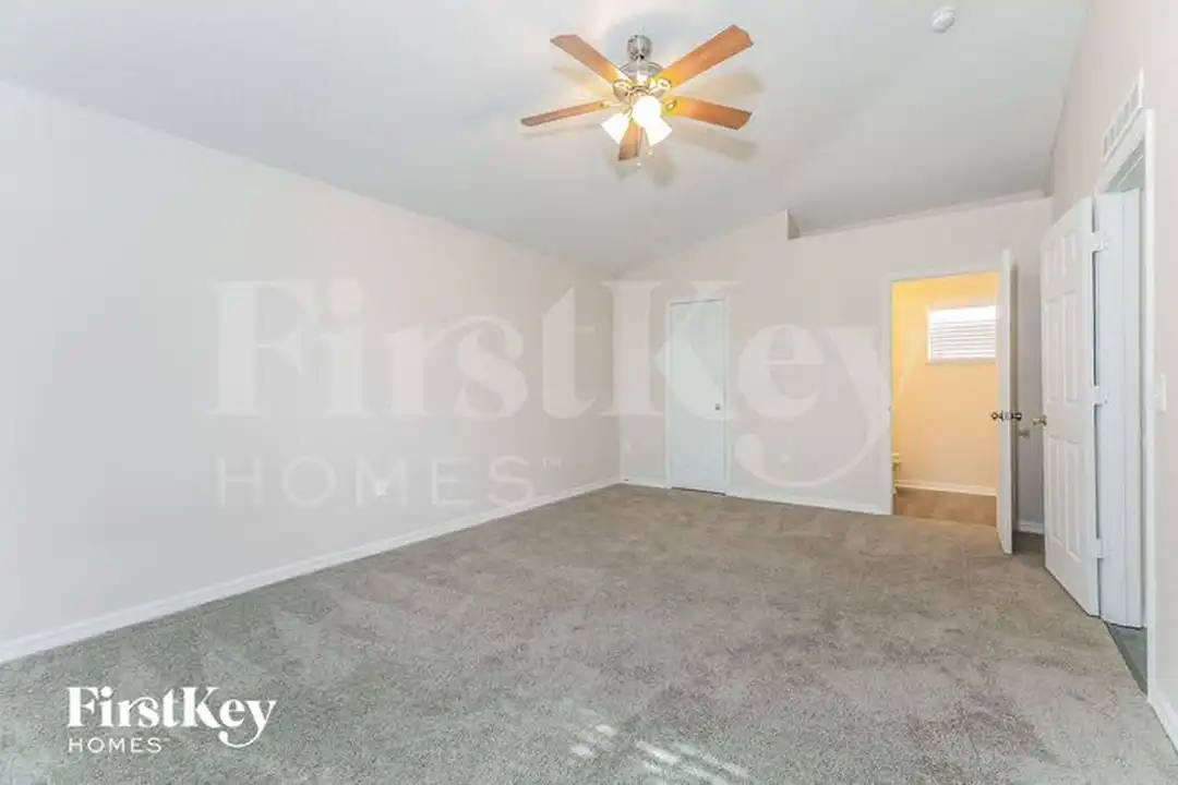 711 Hamster Way - More