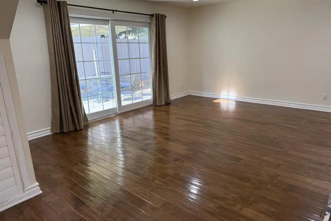 5727 Cochran St - View 3