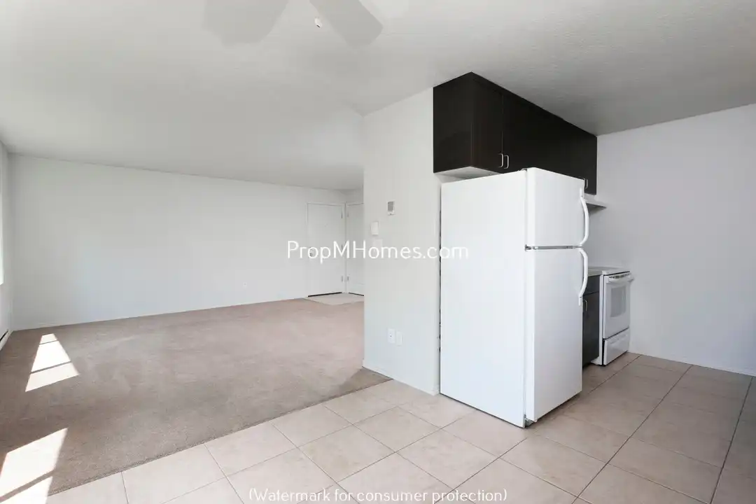 Apartment in Portland, Glenfair - View 4