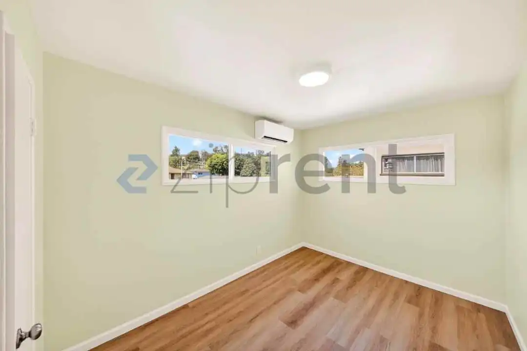 610 N Garfield Ave unit 1-2 - View 6