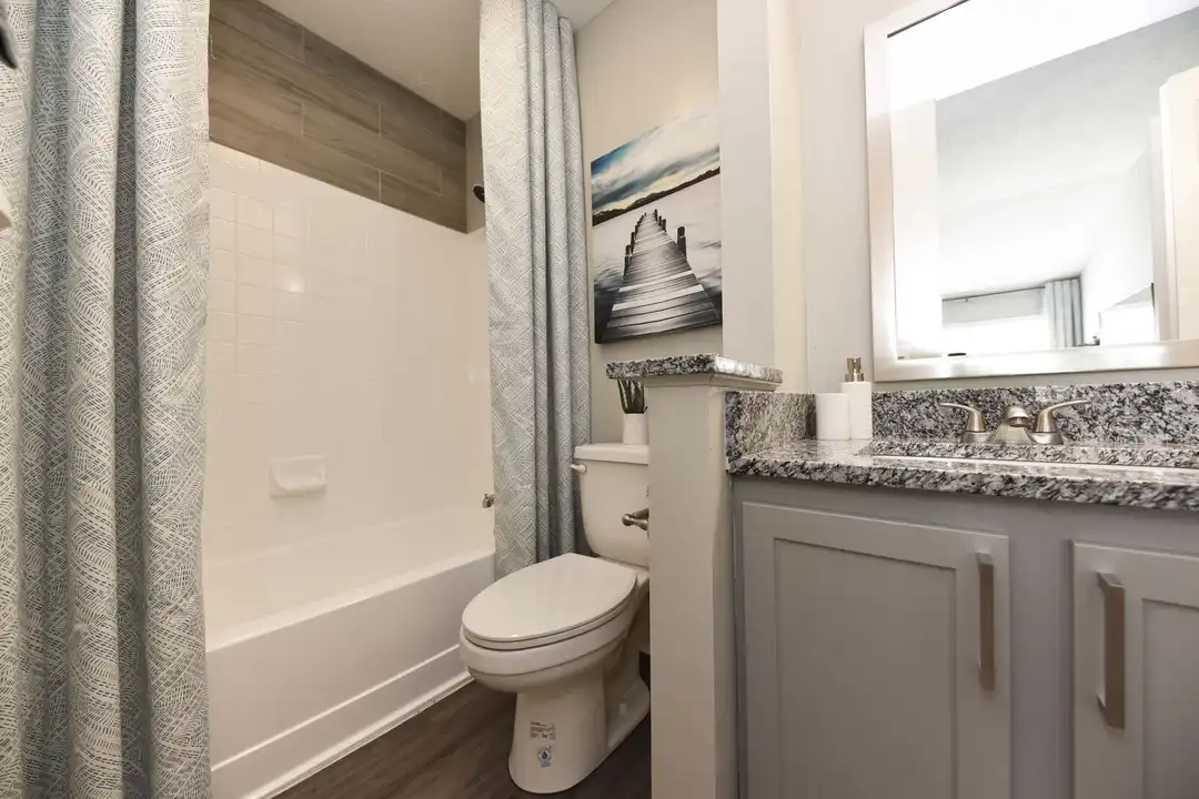 Apartment in Indianapolis - More