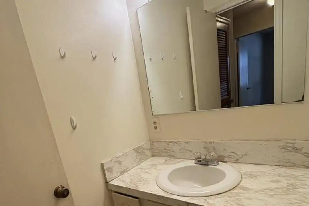 430 Critcher Dr - View 6
