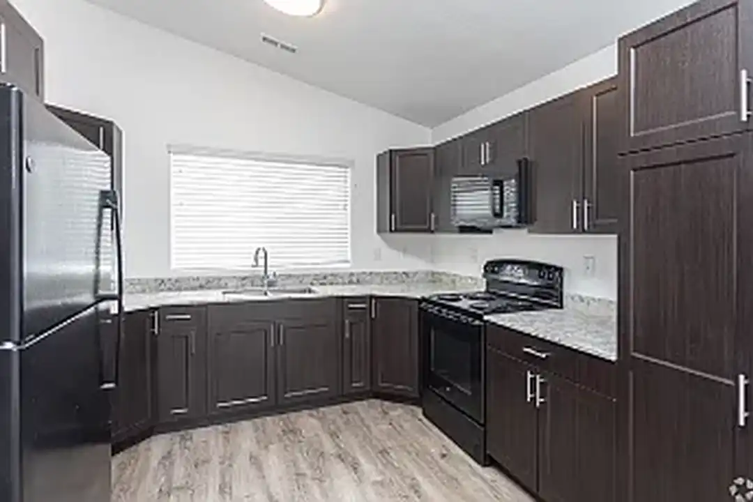 Eagle Heights Village – photo 1 of 19