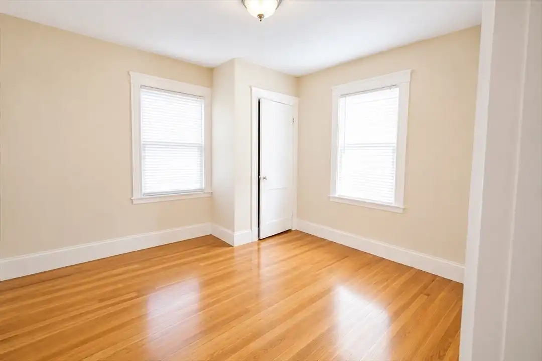 136 Spring St unit 1R - View 5