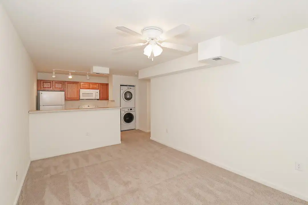 2201 Spring Garden St - View 3