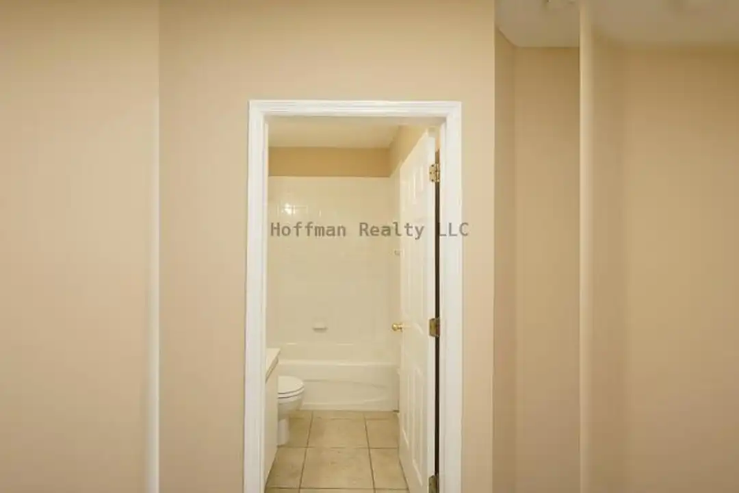 6252 Osprey Lake Cir - More