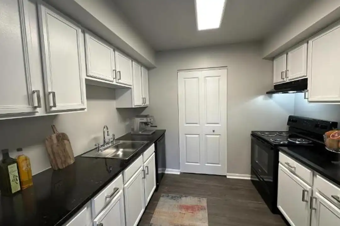 4615 N Holland Sylvania Rd – photo 1
