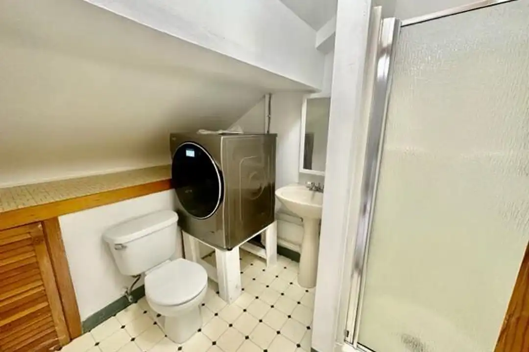 288 Hanover St - View 5