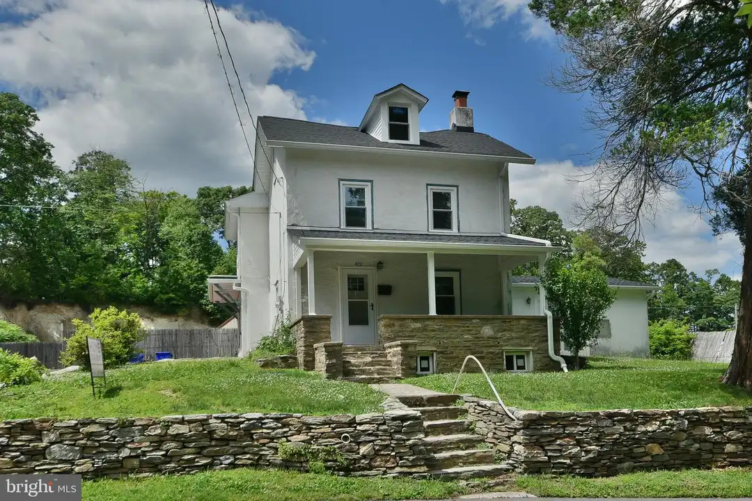 422 Willow Grove Ave – photo 1 of 33