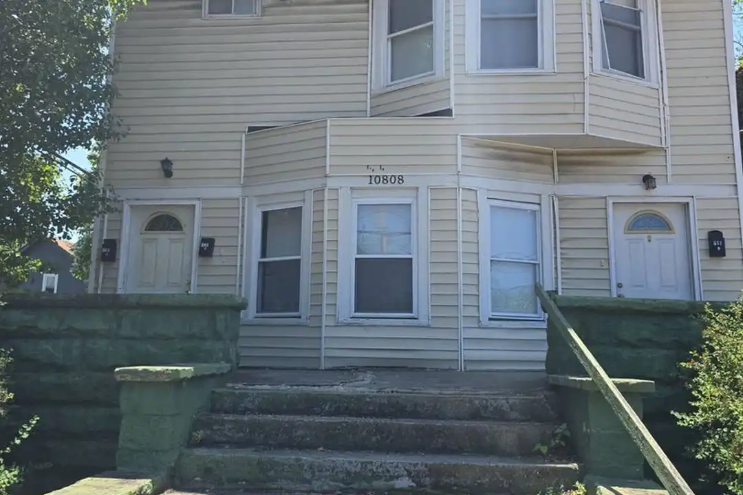 10808 St Clair Ave. unit 10808 St Clair Ave Unit 2 – photo 1